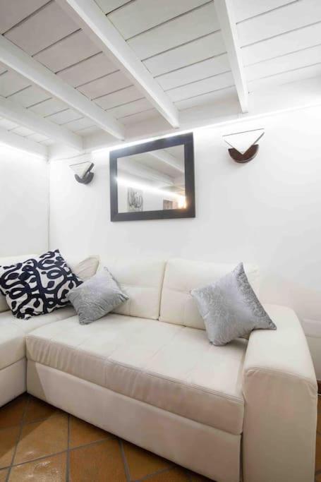 Apartmán Via Dei Cestari Loft Řím Exteriér fotografie